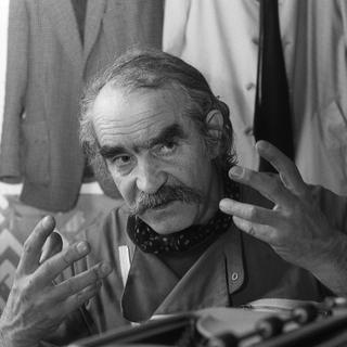 Jean Tinguely dans son studio à Genève le 24 mai 1983. [Keystone]