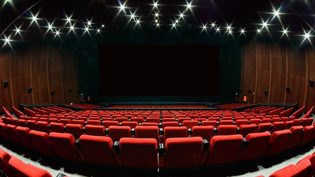 Une salle de cinéma vide. [Fotolia - snvv]