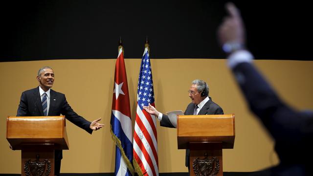 Barack Obama a dû interpeller Raoul Castro pour qu'il réponde à la question du journaliste. [Carlos Barria]