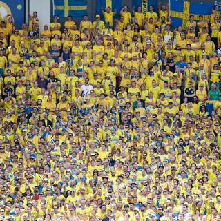 Vendredi 17 juin: marée jaune à Toulouse pour le match Suède-Italie. [AP Photo/Andrew Medichini]
