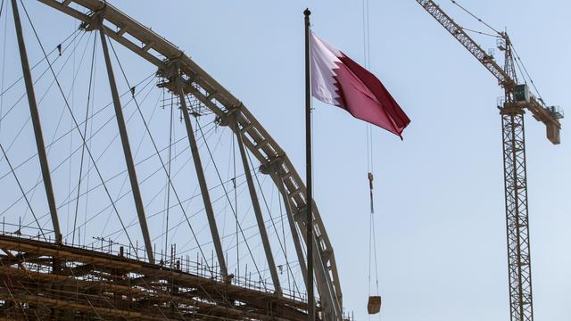 Les supporters qui se rendront au Qatar en 2022 devront faire sans alcool ou presque. [AFP - Abdulkader Hajj]