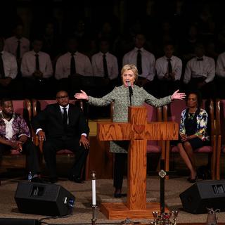 La candidate démocrate Hillary Clinton fait un discours à la Mississippi Boulevard Christian Church à Memphis, Tennessee le 28 février 2016. [Justin Sullivan]