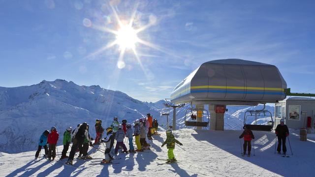 Les skieurs pourront débourser pour attendre moins pour profiter du domaine skiable d'Andermatt [KEYSTONE - Martin Ruetschi]