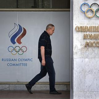 Les laboratoires antidopage de Moscou et Sotchi ont protégé les sportifs russes dopés dans le cadre d'un "système de dopage d'Etat sécurisé". [Keystone - Yuri Kochetkov]