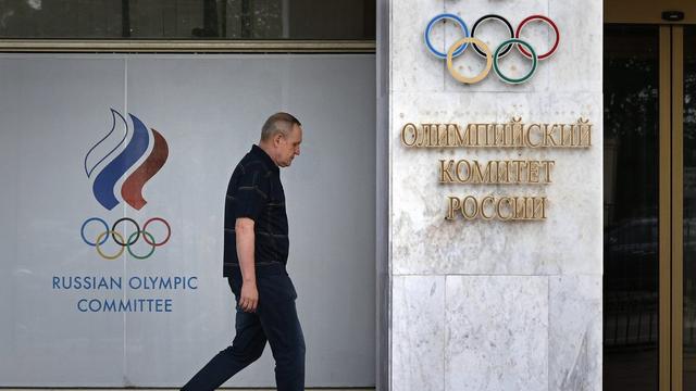 Les laboratoires antidopage de Moscou et Sotchi ont protégé les sportifs russes dopés dans le cadre d'un "système de dopage d'Etat sécurisé". [Keystone - Yuri Kochetkov]