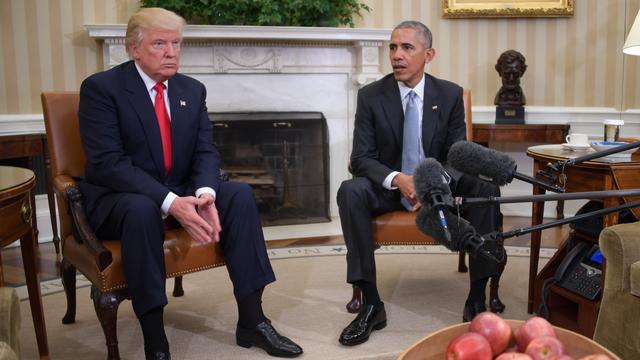 Donald Trump et Barack Obama dans le bureau ovale de la Maison Blanche à Washington, le 10 novembre 2016. [JIM WATSON]