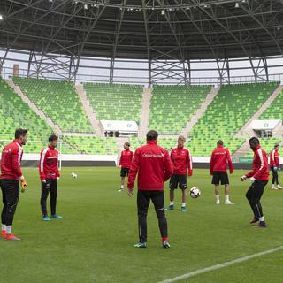L'équipe suisse de football en entraînement à Budapest. [Keystone - Georgios Kefalas]