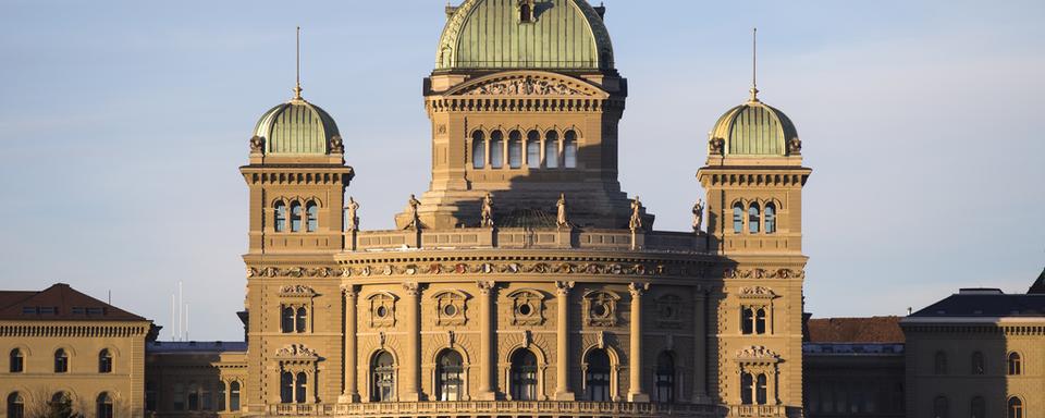 Vue sur le Palais fédéral réalisée en 2015 à Berne. [Keystone - Peter Klaunzer]