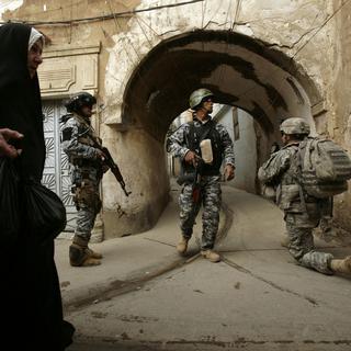 Soldats américain et irakiens dans la ville de Mossoul. (image d'archives) [Maya Alleruzzo]