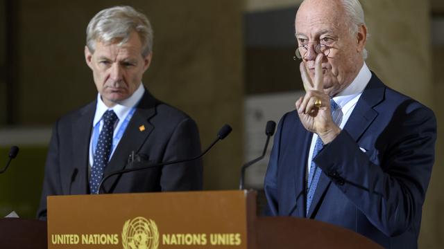 L'émissaire spécial de l'ONU pour la Syrie Staffan de Mistura, et Jan Egeland, conseiller spécial sur les questions de prévention et de règlement des conflits. [Martial Trezzini]