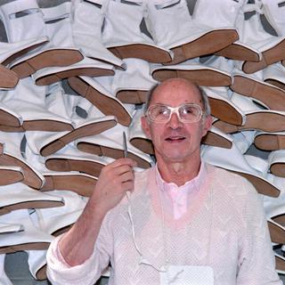 André Courrèges photographié dans son atelier en 1987. [AFP - Pierre Guillaud]