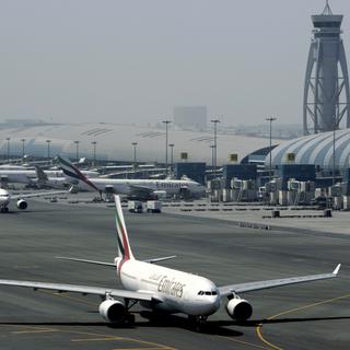 L'aéroport de Dubaï a été le théâtre d'un incident à l'atterrissage d'un appareil d'Emirates (image prétexte). [AP/Keystone]