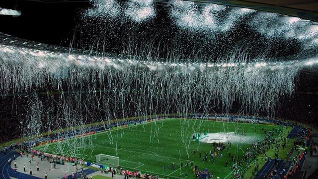 Célébration du titre de champion du monde de football après la victoire de l'Italie au Stade olympique de Berlin en 2006. [RTS - Guillaume Arbex]