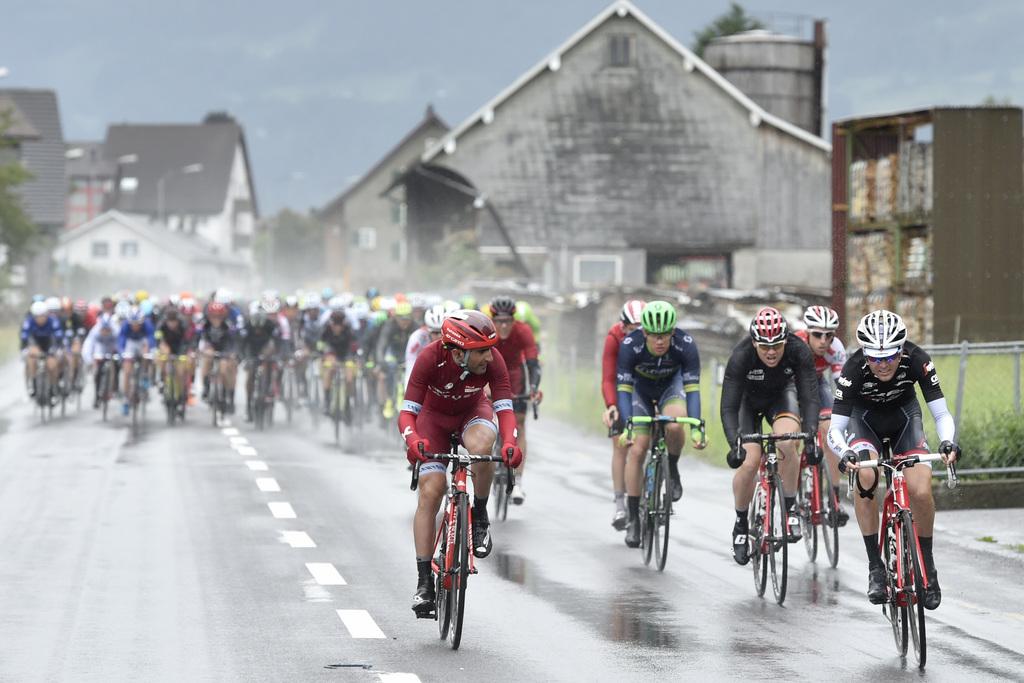 Le Tour de Suisse rincé. [Gian Ehrenzeller - Gian Ehrenzeller]