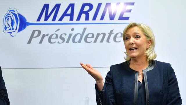 Marine Le Pen a présenté son nouveau logo de campagne. [Mustafa Yalcin / Anadolu Agency]