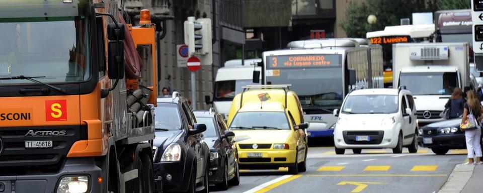 Le fonds FORTA est destiné aux routes nationales et au trafic d'agglomération. [Keystone - Karl Mathis]