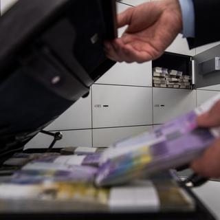 L'initiative "Oui à la protection de la sphère privée" veut notamment maintenir le secret bancaire pour les clients en Suisse. [Ti-press/Keystone - Gabriele Putzu]