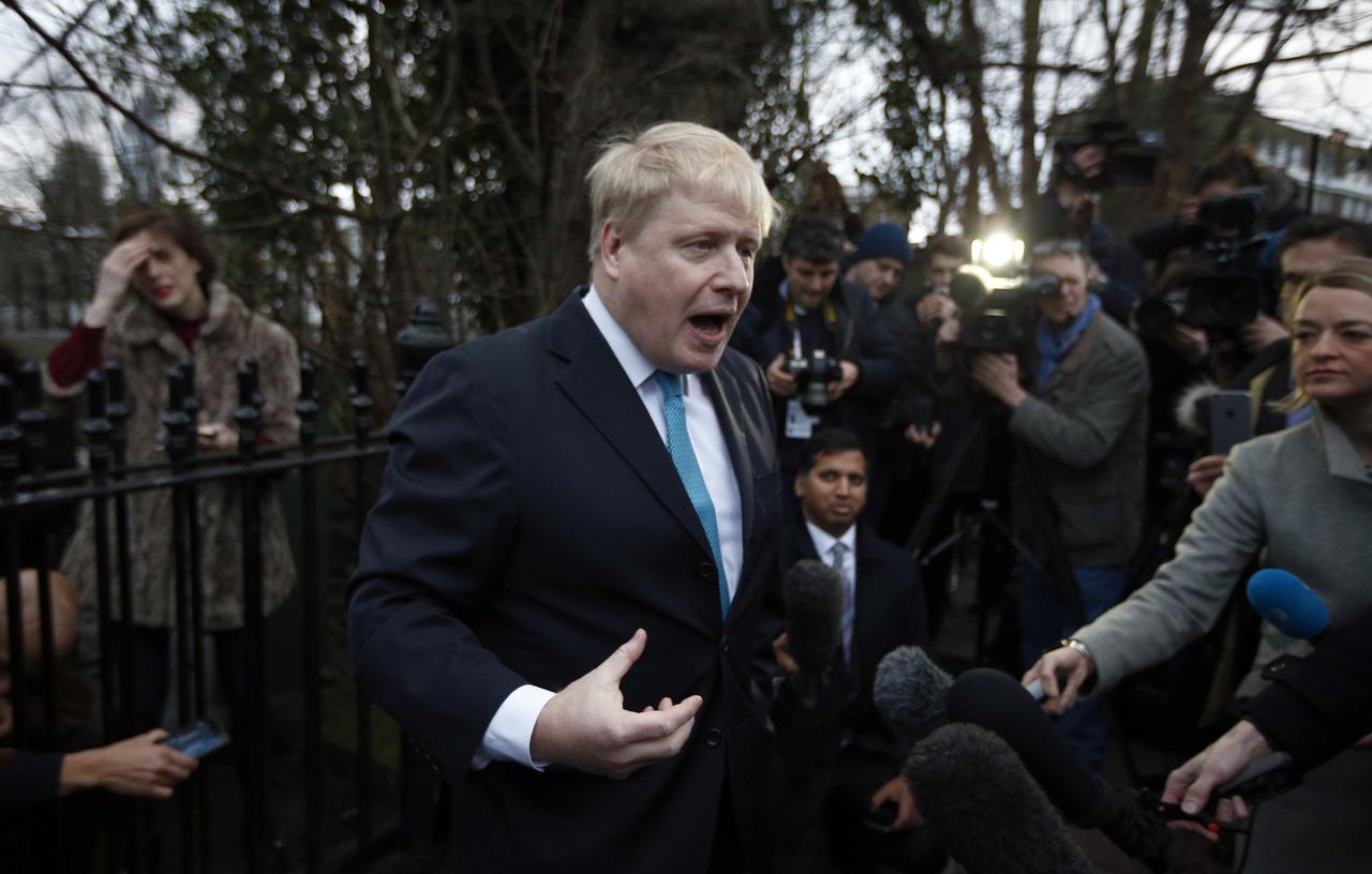 Le maire de Londres Boris Johnson s'est exprimé devant son domicile. [REUTERS - Peter Nicholls]