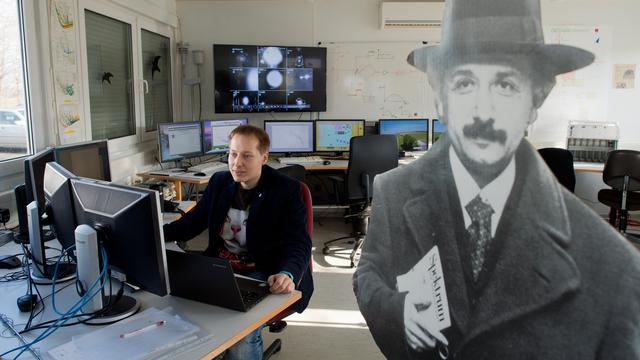 Les ondes gravitationnelles avaient été prédites en 1916 par Albert Einstein. [DPA/AFP - Julian Stratenschulte]