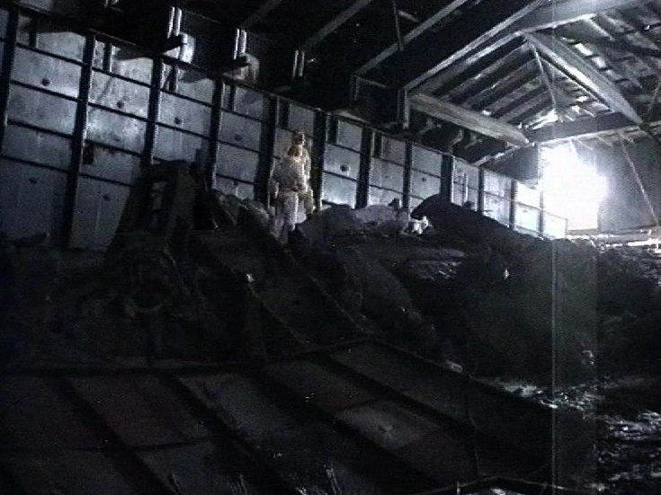 Les déchets de l'explosion du réacteur 4 de la centrale nucléaire de Tchernobyl. [RTS]