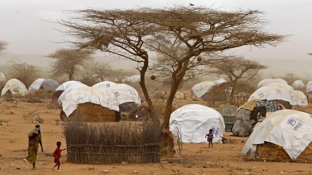 Le camp de Dadaab au Kenya abrite des exilés Somaliens depuis 25 ans.