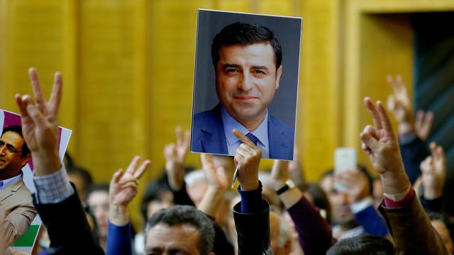 Une manifestation du HDP avait déjà eu lieu le 8 novembre pour protester contre la détention de ses coprésidents Selahattin Dermirtas et Figen Yukseksag. [Umit Bektas]