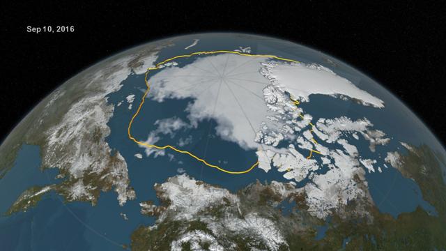 Le niveau de la mer de glace en Arctique le 10 septembre dernier comparé à son niveau six mois plus tôt, en mars. [NASA]