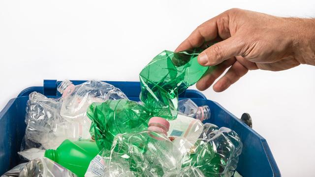 La commune de Neuchâtel doit se conformer aux règles cantonales concernant le tri du plastique. [Fotolia - alexandro900]