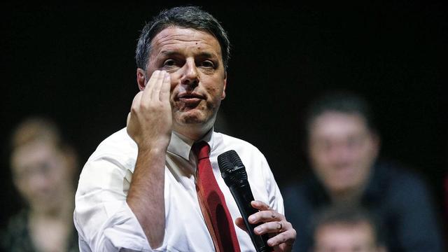 Matteo Renzi a multiplié les meetings pour convaincre les Italiens. [EPA/Keystone - Riccardo Antimiani]