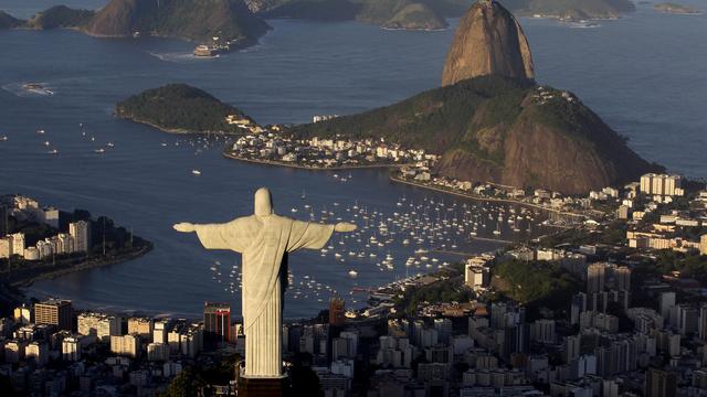 La statue du Christ Rédempteur, située sur le mont Corcovado, est l'un des principaux symboles de Rio de Janeiro et du Brésil. [AP Photo - Felipe Dana]