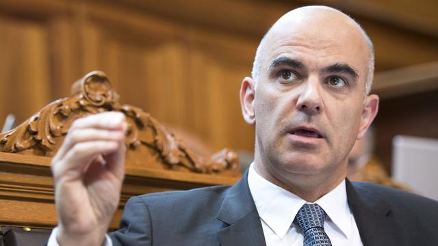 Le conseiller fédéral Alain Berset au National, 21.09.2016. [Keystone - Anthony Anex]