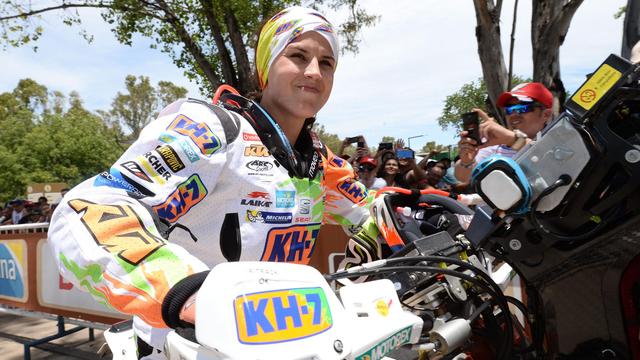 L'Espagnole Laia Sainz est l'une des rares femmes sur le Dakar 2016. [Presse Sport/AFP - Hérôme Prevost]