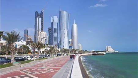 Une vue du quartier financier au bord de la corniche de Doha, au Qatar.