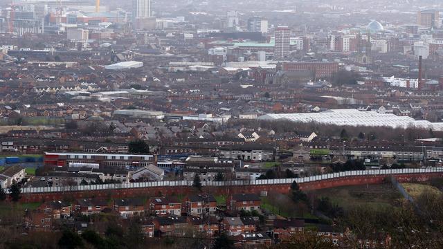 Photo d'un des murs de la paix à Belfast. [Paul Faith]