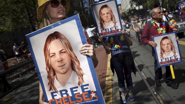 Des personnes manifestant pour la libération de Chelsea Manning, à San Francisco en 2015 (image d'illustration). [reuters - Elijah Nouvelage]