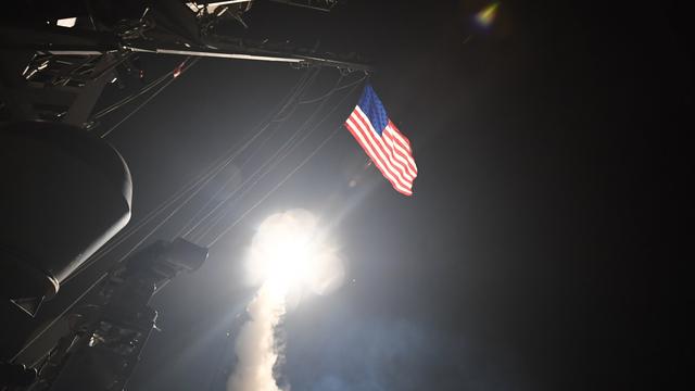 Photo du lancement de missiles par les Etats-Unis sur la Syrie. [epa/keystone - Seaman Ford Williams]