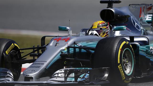 Lewis Hamilton a signé sa 64e pole à Barcelone. [Manu Fernandez]