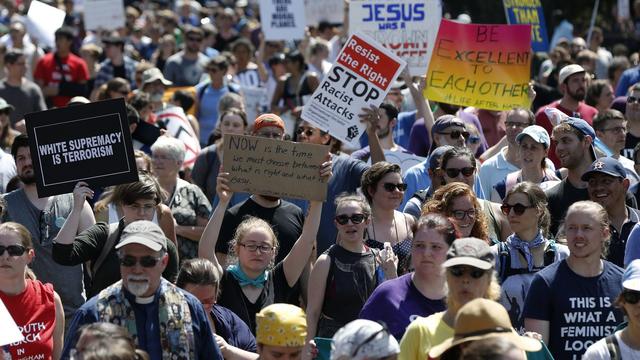 La foule des manifestants venus pour s'opposer au rassemblement de l'extrême droite "Pour la liberté d'expression" à Boston. [AP/Keystone - Michael Dwyer]