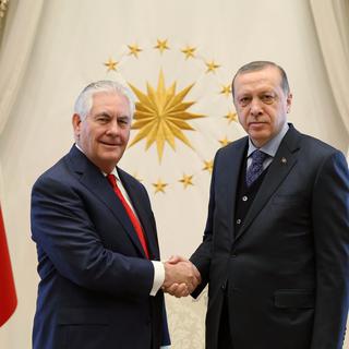 Rex Tillerson a été reçu par le président turc à Ankara. [AP/Keystone - Presidential Press Service]