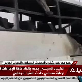 Image de la télévision égyptienne de l'attaque contre un bus transportant des coptes, qui a fait au moins 26 blessés. [Nile News TV]