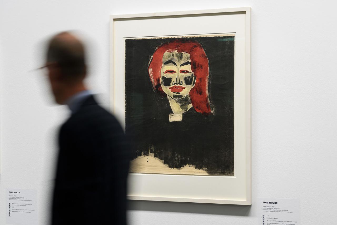 "Jeune femme danoise", du peintre germano-danois Emil Nolde, lors de l'exposition Gurlitt au Kunstmuseum de Berne. [AFP - Fabrice Coffrini]