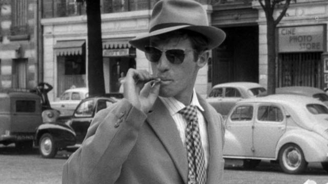 Jean-Paul Belmondo dans "À bout de souffle" de Jean-Luc Godard. [AFP - Productions Georges de Beaureg / Collection ChristopheL]