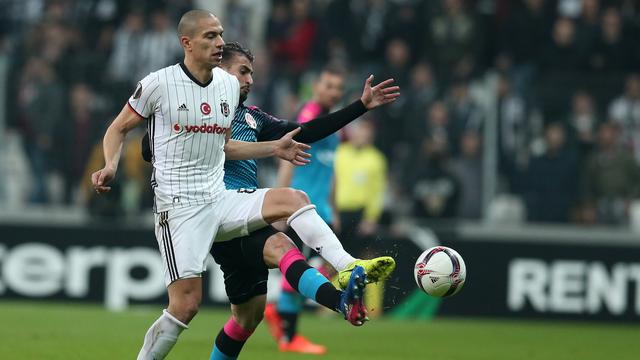 Gökhan Inler était libre de tout contrat depuis son départ de Besiktas. [AFP - Metin Pala]