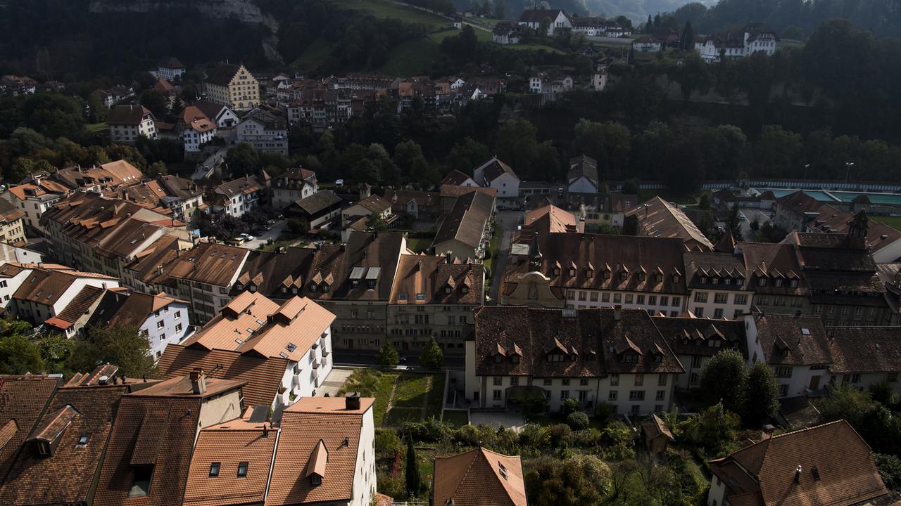 Une vue de la ville de Fribourg, le 12 octobre 2016. [Keystone - Jean-Christophe Bott]