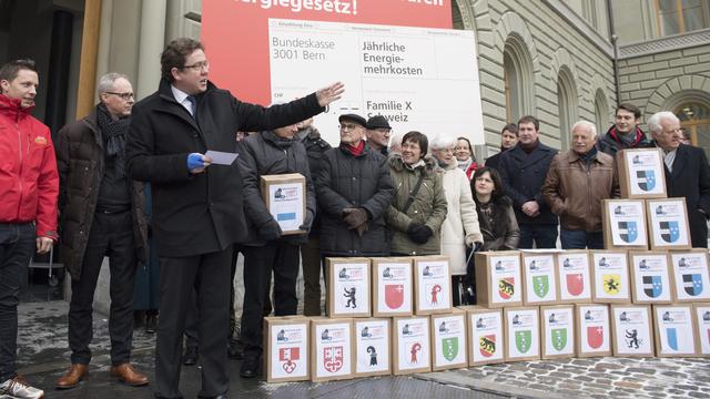 Le président de l'UDC Albert Rösti était à Berne jeudi pour défendre le référendum. [keystone - Marcel Bieri]