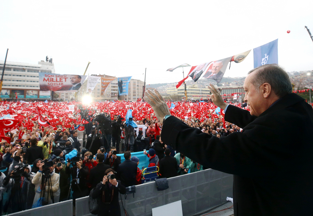Erdogan pourrait chercher à déstabiliser l'Europe afin d'asseoir son pouvoir. [AFP - Kayhan Ozer]