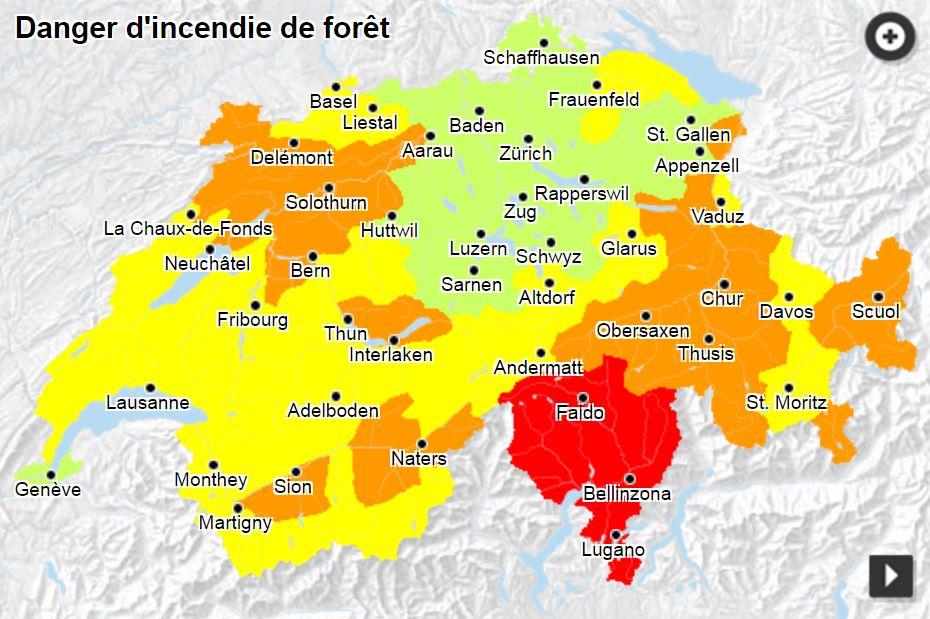 Tandis que l'indice de risque incendie au Tessin est au niveau 4 sur 5, soit un "danger fort", plusieurs régions du Valais et du Jura ont été élevées au degré 3 (orange), soit un danger marqué. [Confédération - Portail des dangers naturels]