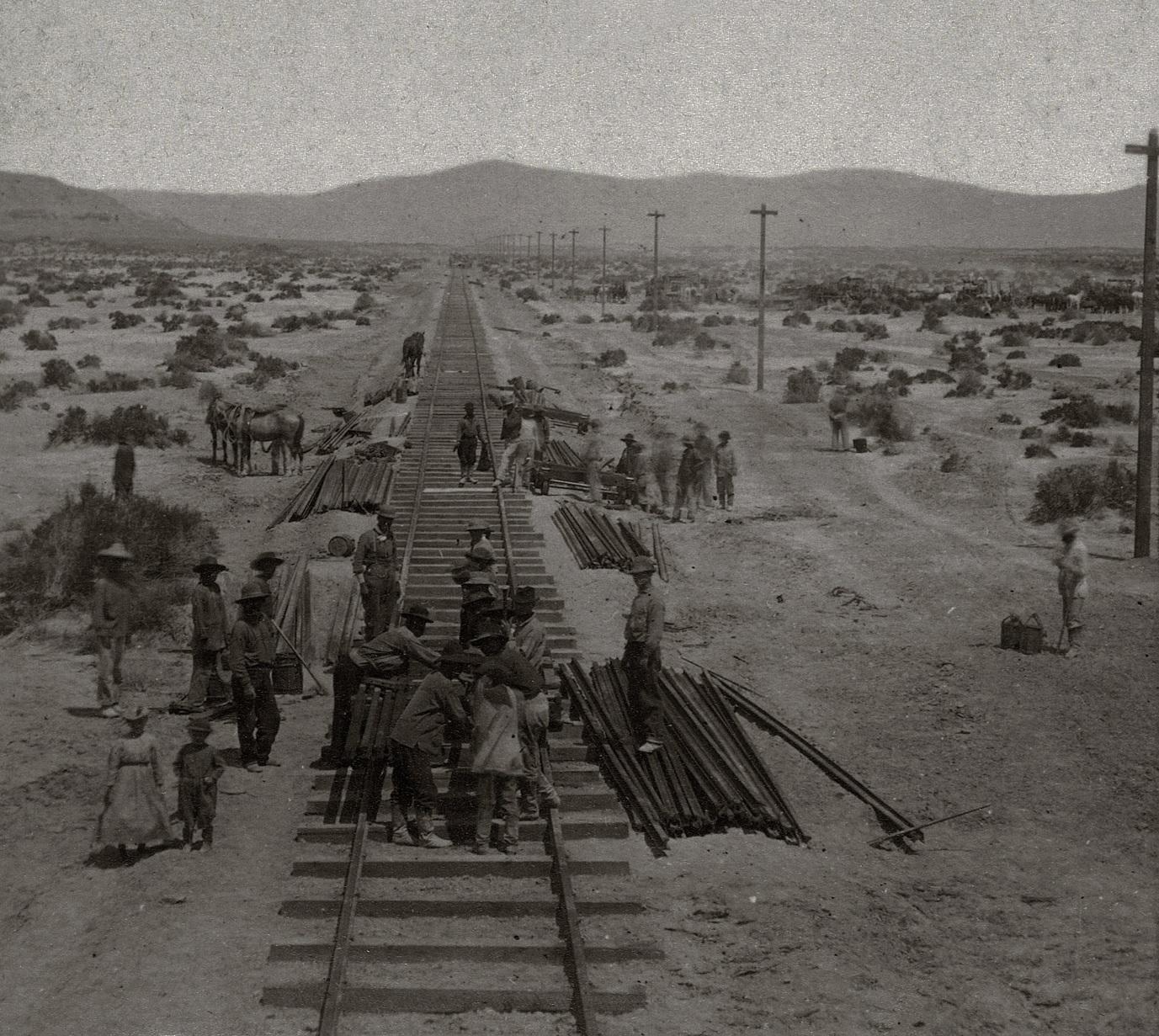Construction en 1869 de la Central Pacific Railways. [AFP - Bianchetti/Leemage]