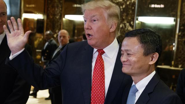 Donald Trump a rencontré Jack Ma, patron du groupe Alibaba. [keystone - AP Photo/Evan Vucci]