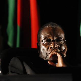 Le président zimbabwéen Robert Mugabe, ici en août 2008. [Reuters - Mike Hutchings]